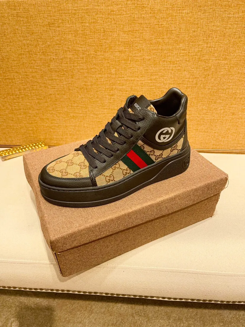 Factory price 440 [Gucci] Gucci's latest high-top casual Korean-style men's shoes, brand new autumn and winter design, perfect workmanship, cabinet quality, upper: cowhide material, leather lining; soft and comfortable, rubber outsole ultra-light, wear-resistant, simple, versatile fashion men's shoes, color optional, size 38--44